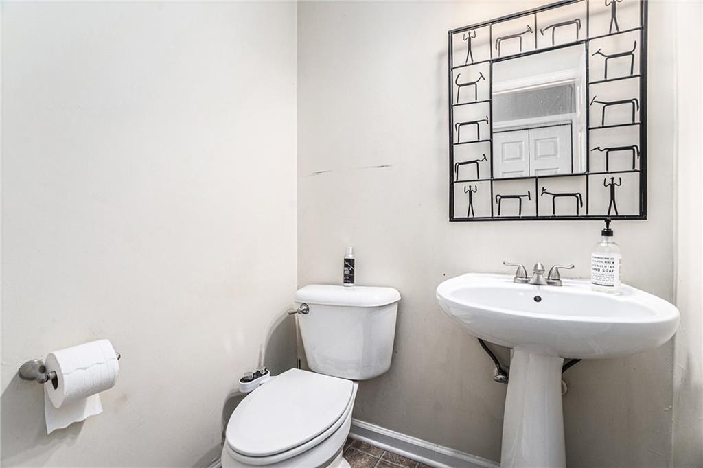 286 Windcroft Circle NW