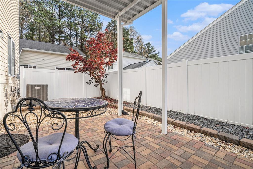 286 Windcroft Circle NW