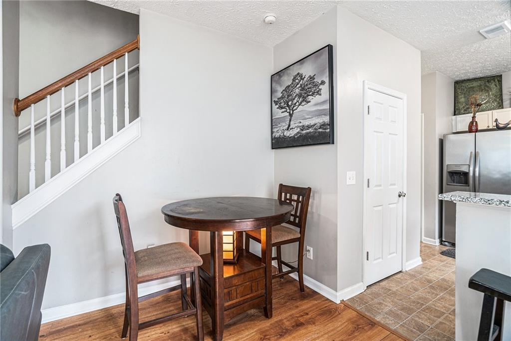 286 Windcroft Circle NW