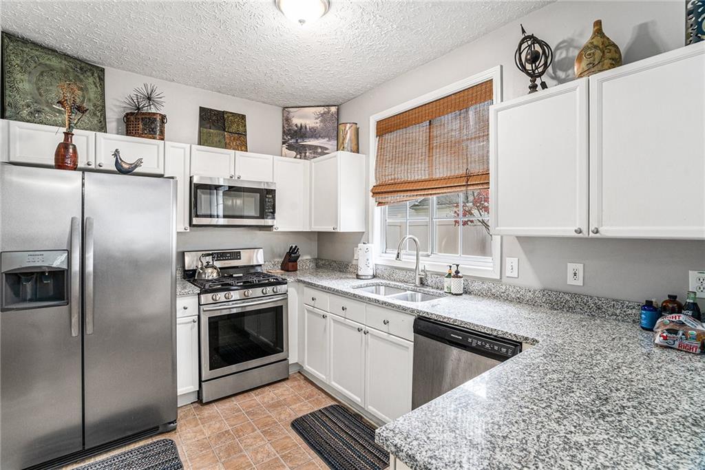 286 Windcroft Circle NW