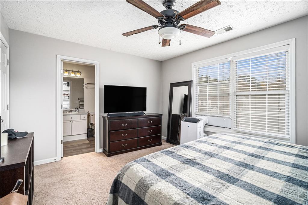 286 Windcroft Circle NW