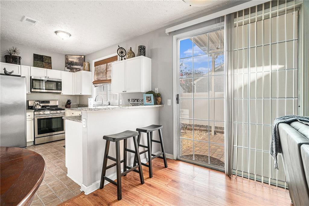 286 Windcroft Circle NW