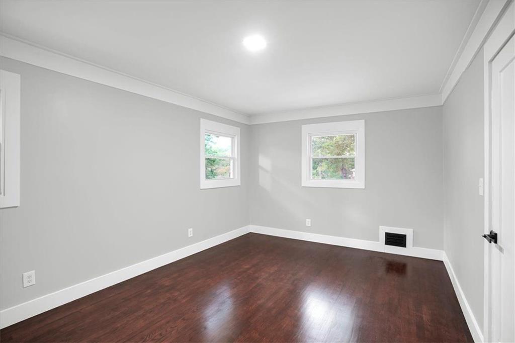 2271 Cresta Drive