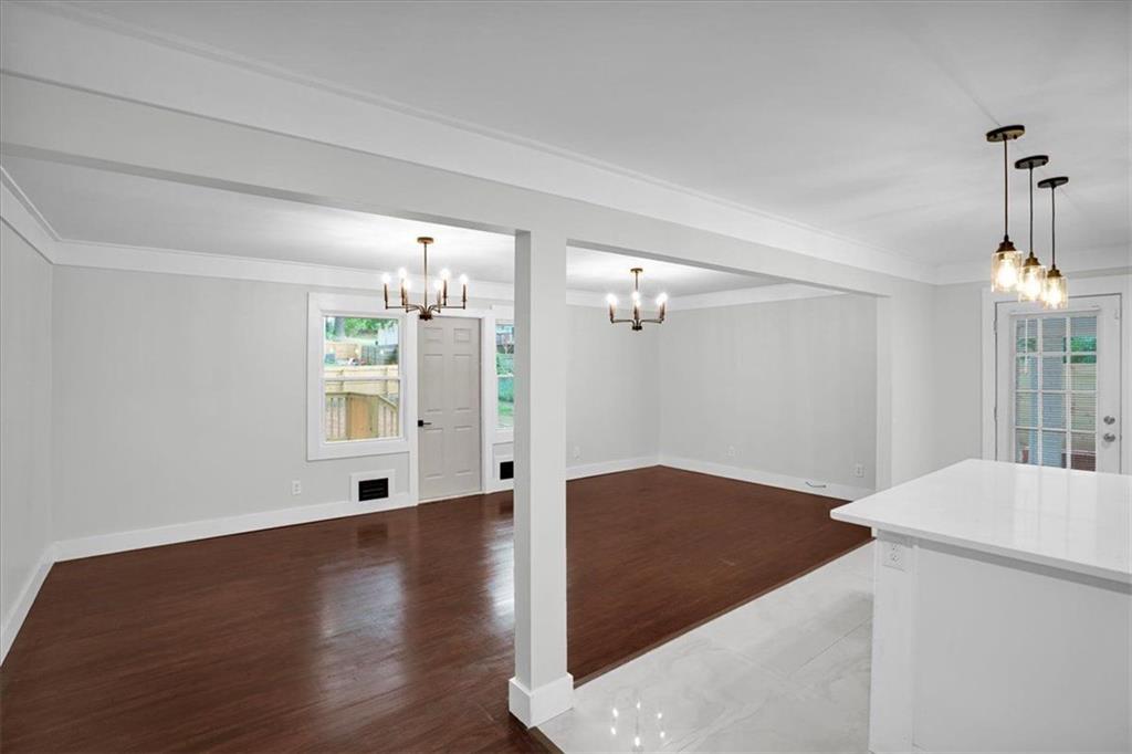 2271 Cresta Drive