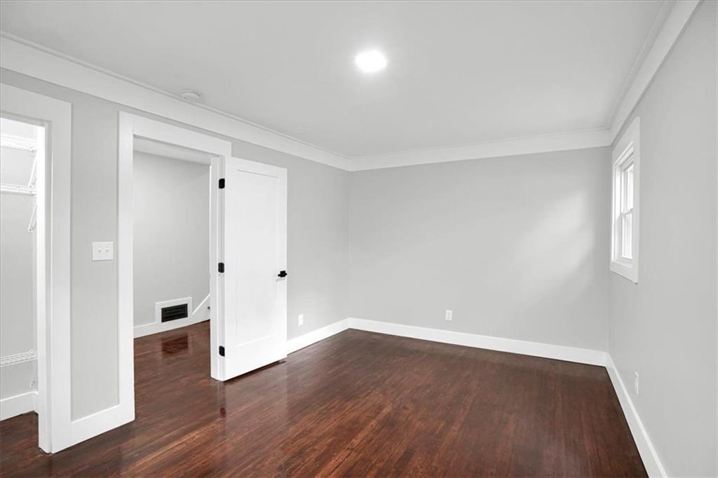 2271 Cresta Drive
