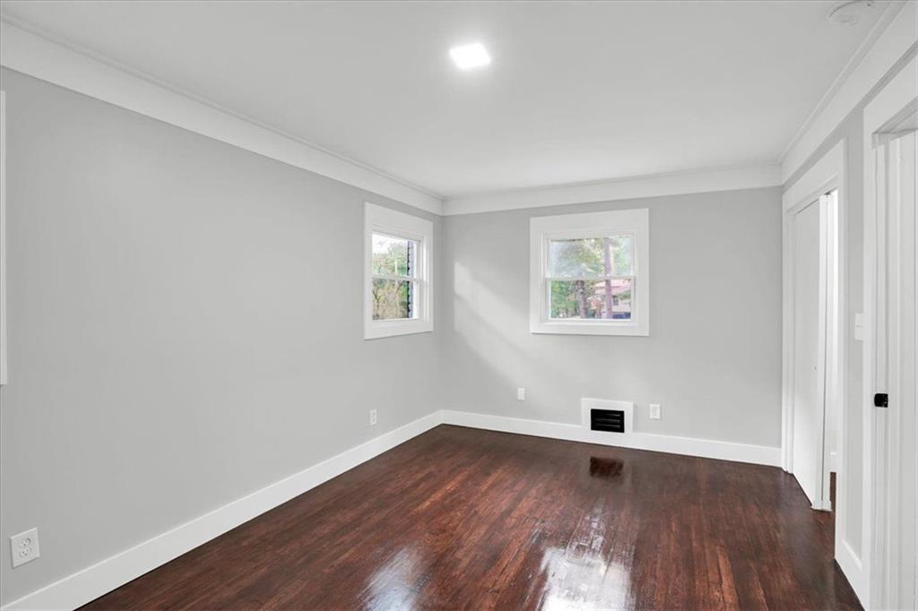 2271 Cresta Drive