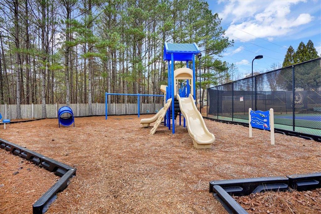 2418 Centennial Hill Way NW