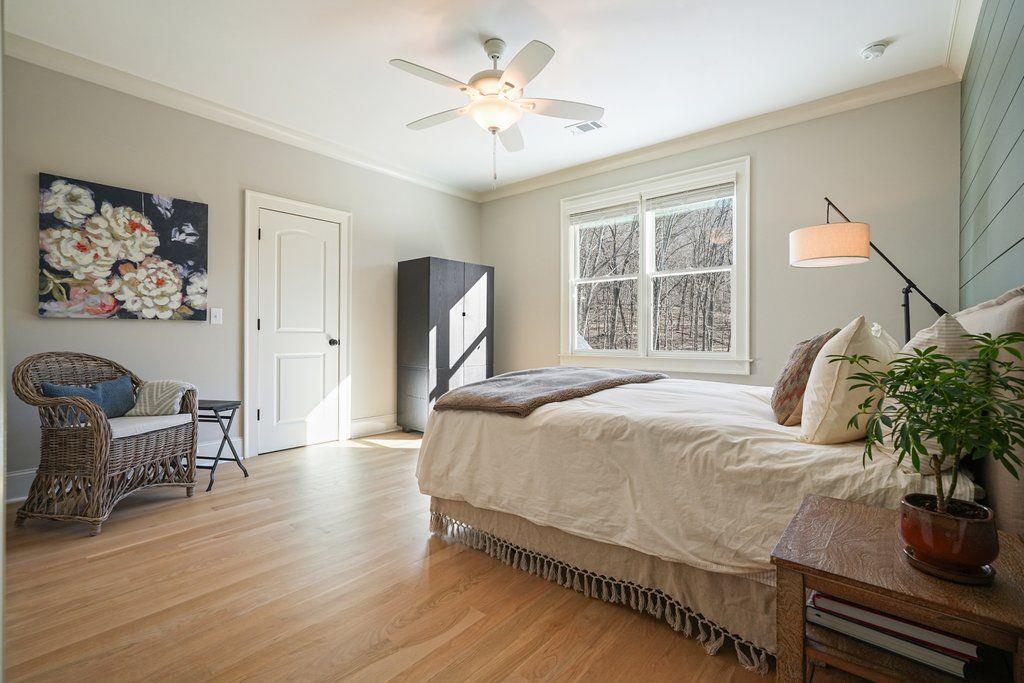 840 Greymont Circle NW