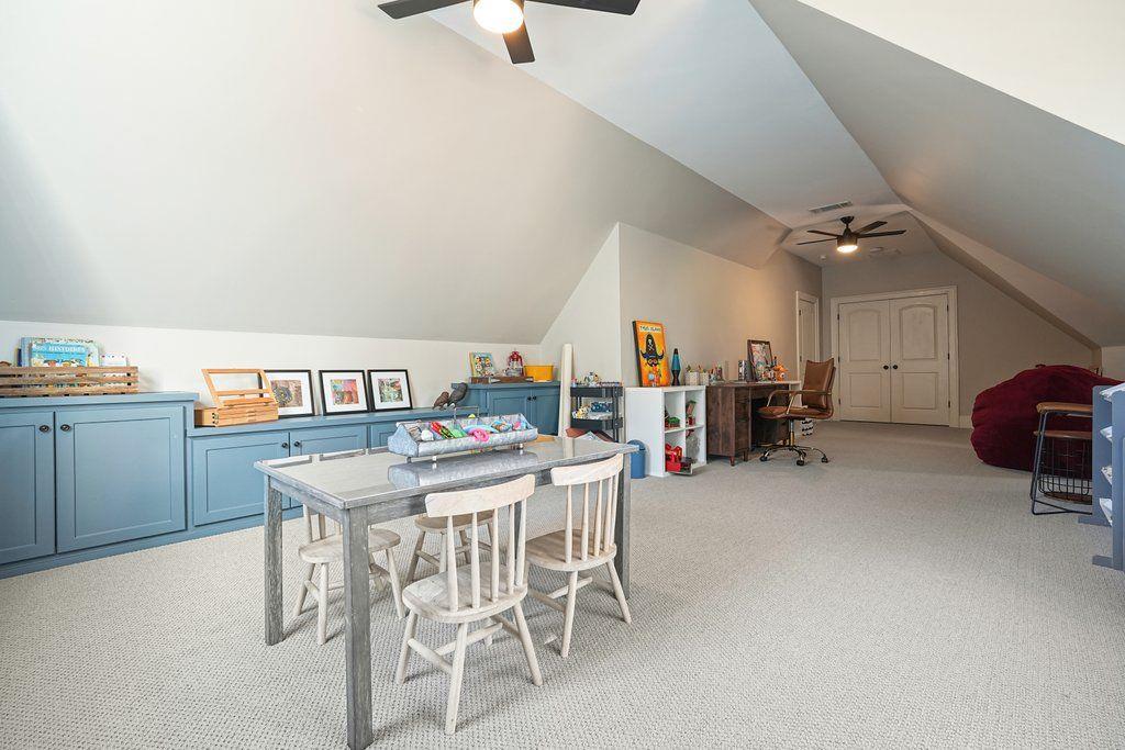 840 Greymont Circle NW