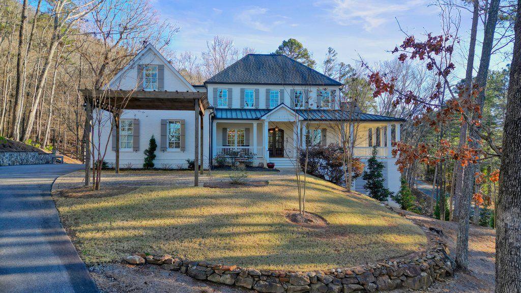 840 Greymont Circle NW