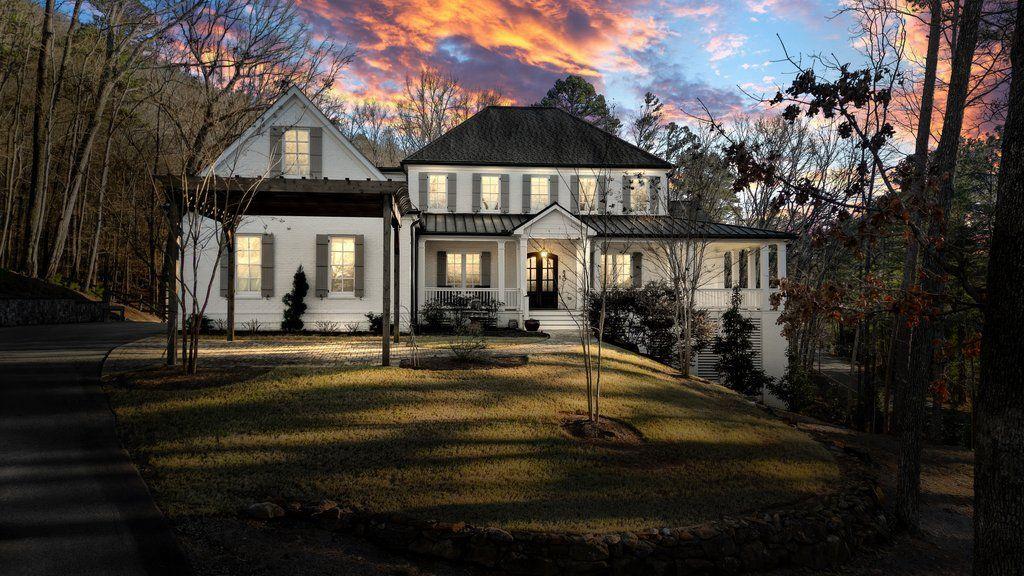 840 Greymont Circle NW