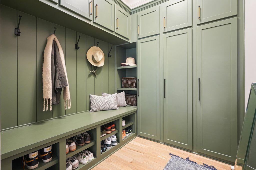 840 Greymont Circle NW