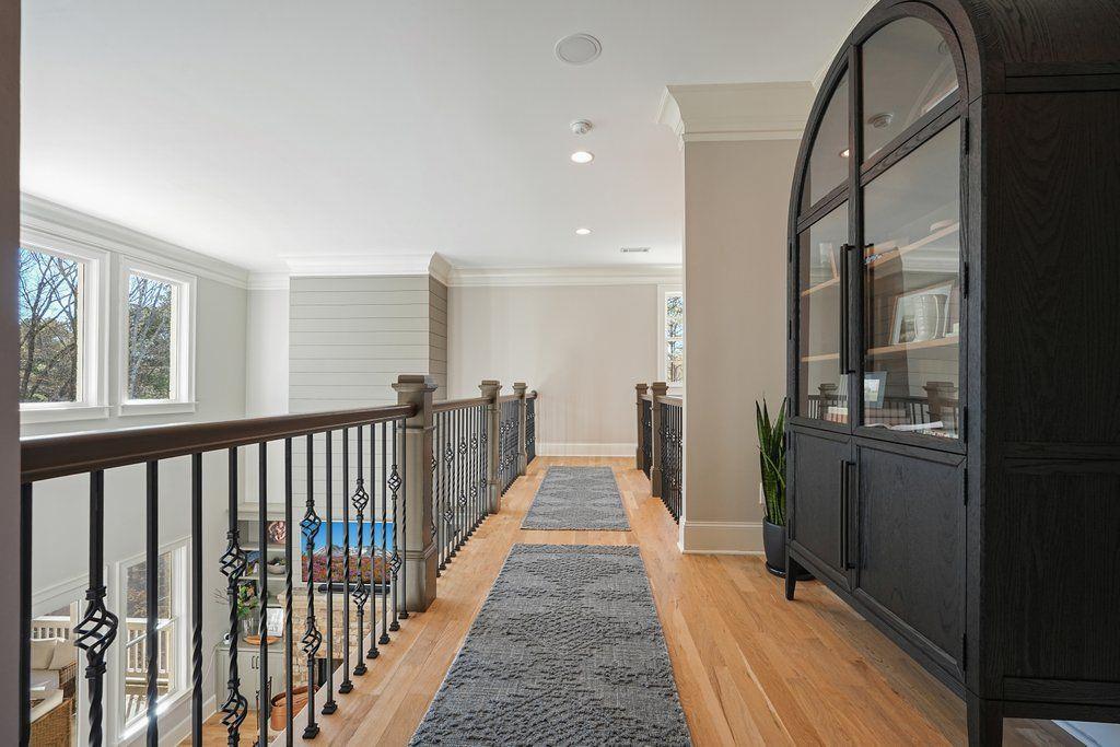 840 Greymont Circle NW