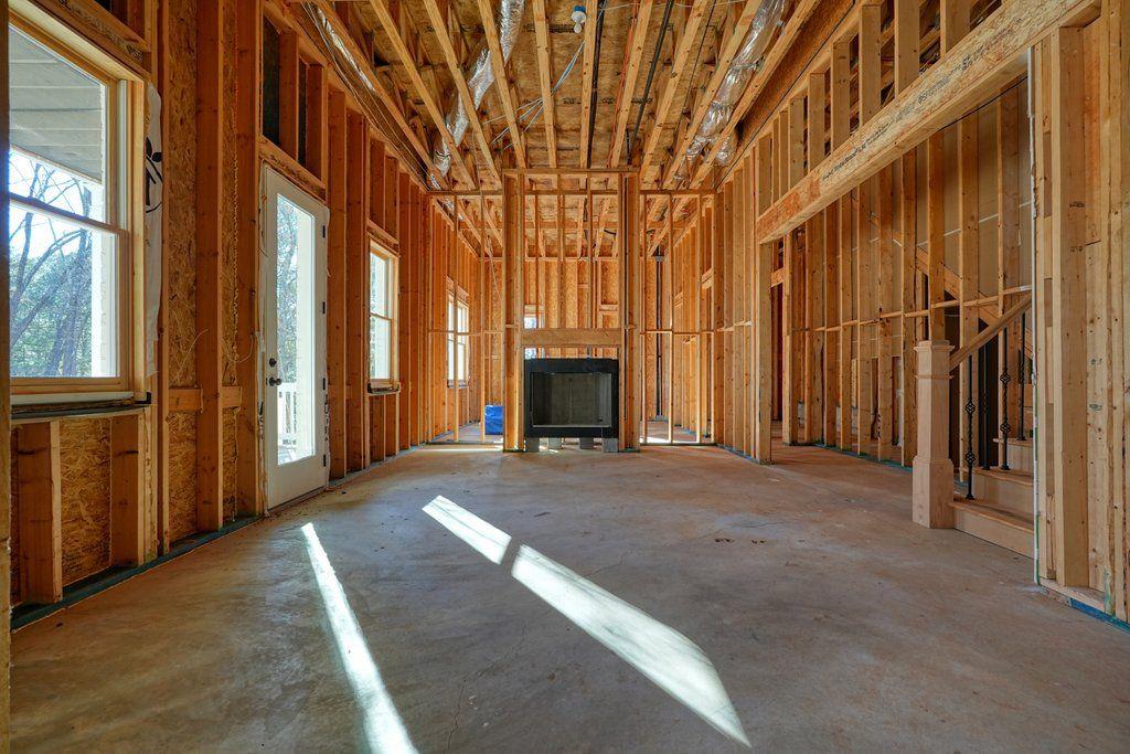 840 Greymont Circle NW