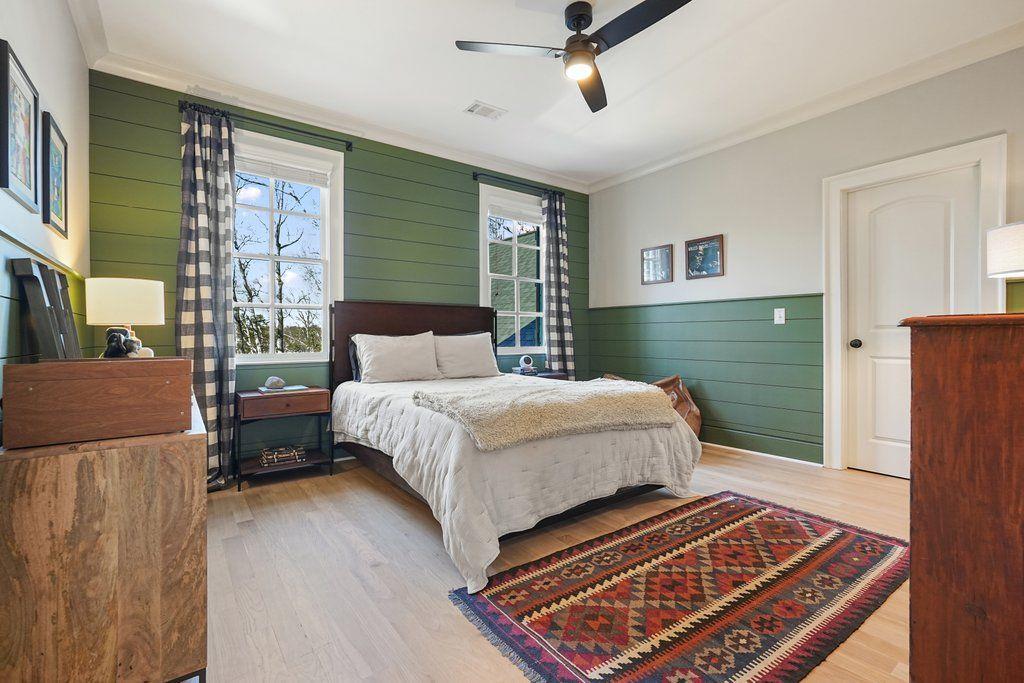 840 Greymont Circle NW