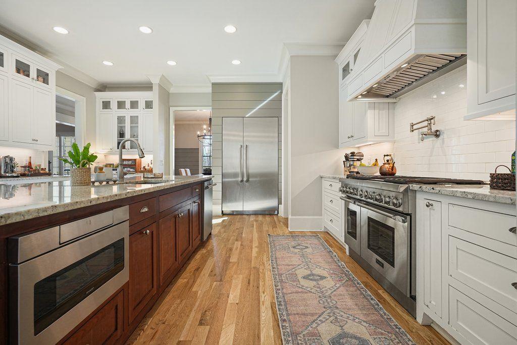 840 Greymont Circle NW