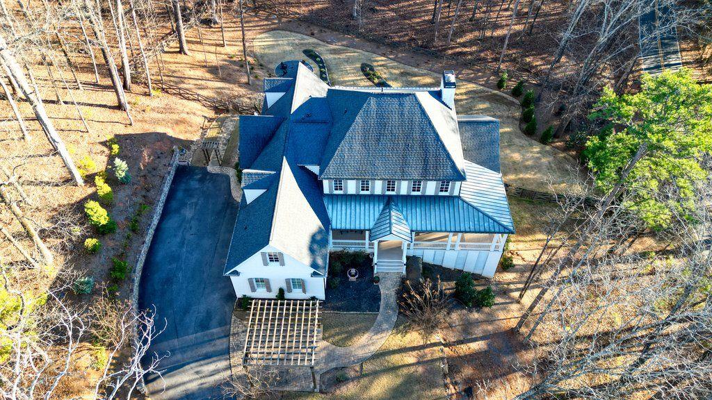 840 Greymont Circle NW