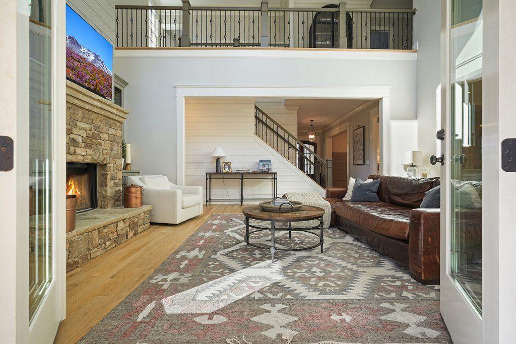 840 Greymont Circle NW