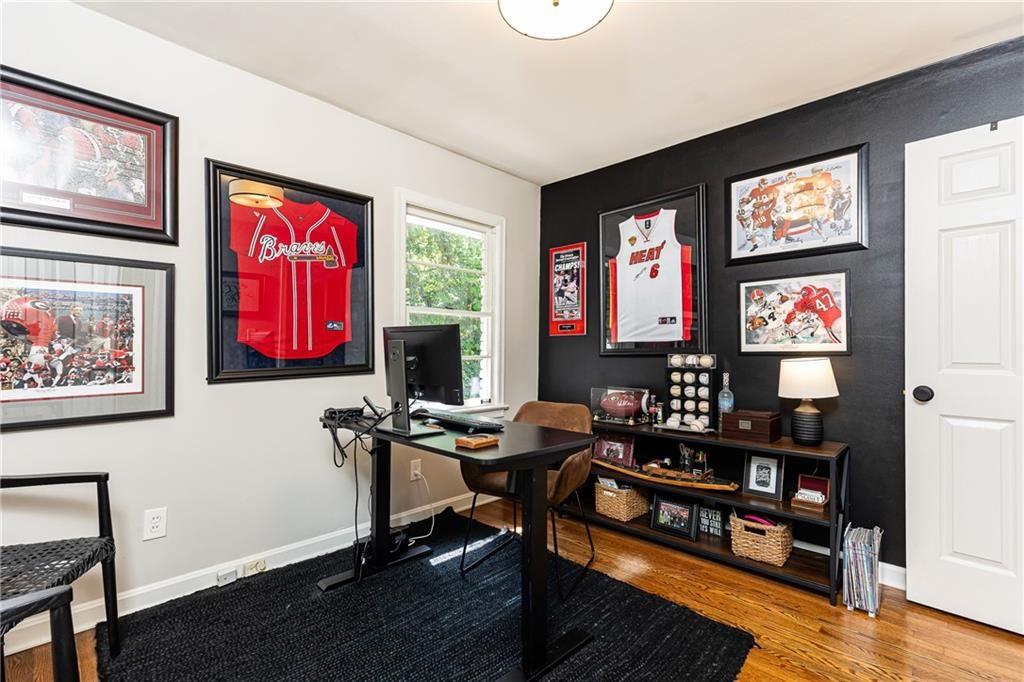 1295 Lindenwood Lane NE