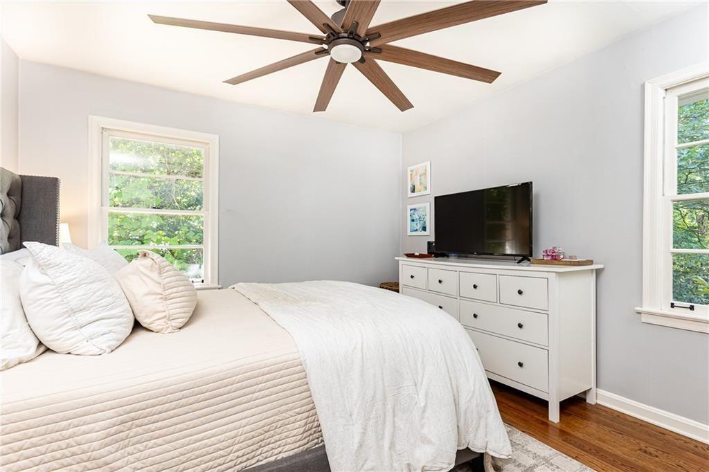 1295 Lindenwood Lane NE