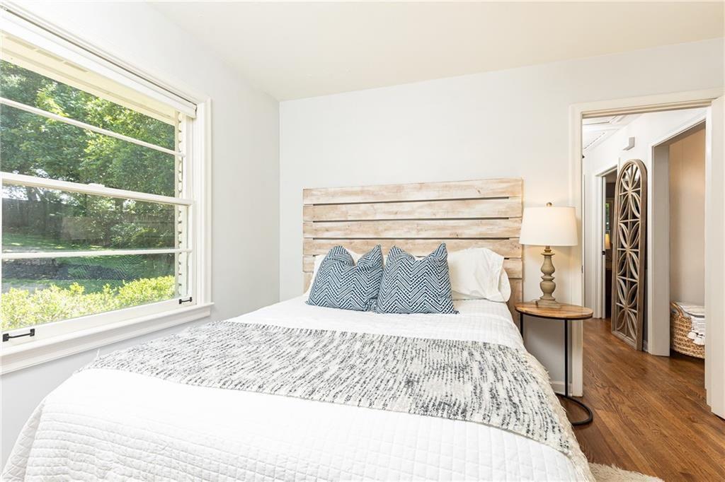 1295 Lindenwood Lane NE