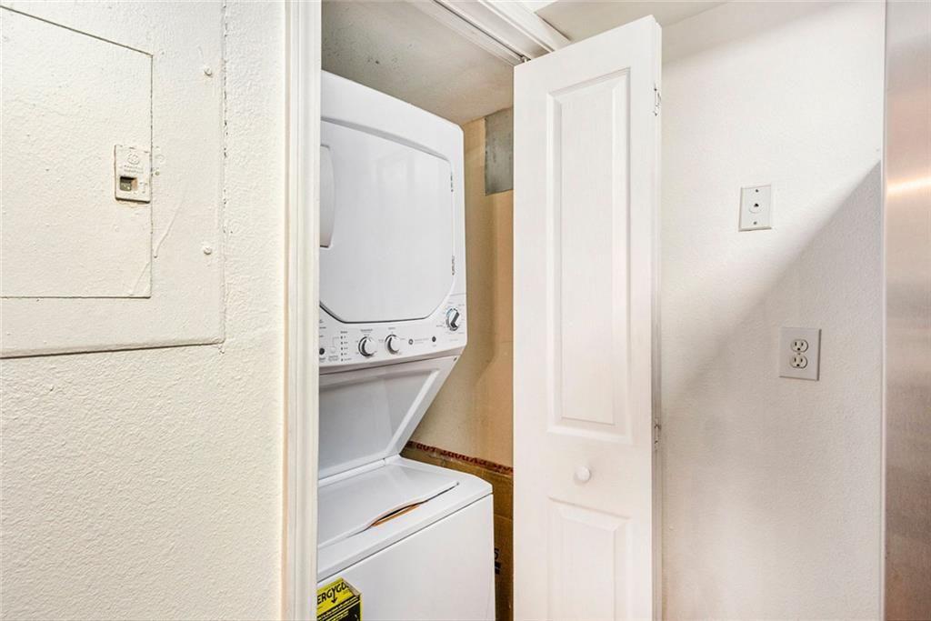 6940 Roswell Road Unit 16B