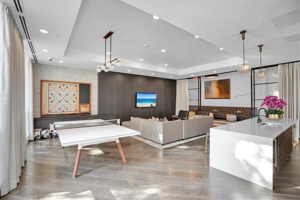 325 E Paces Ferry Road NE Unit 1411