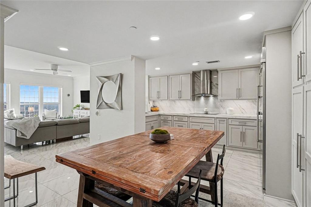 195 14th Street NE Unit 2806