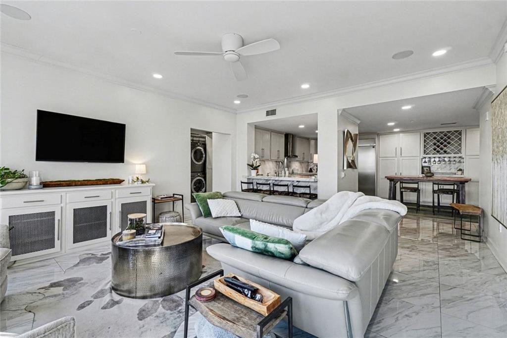 195 14th Street NE Unit 2806