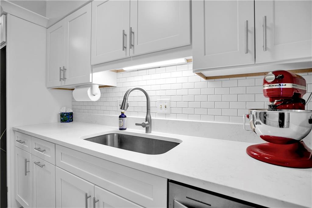 725 Dalrymple Road Unit 8-I