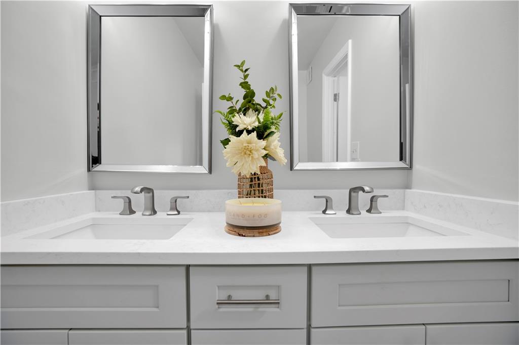 725 Dalrymple Road Unit 8-I