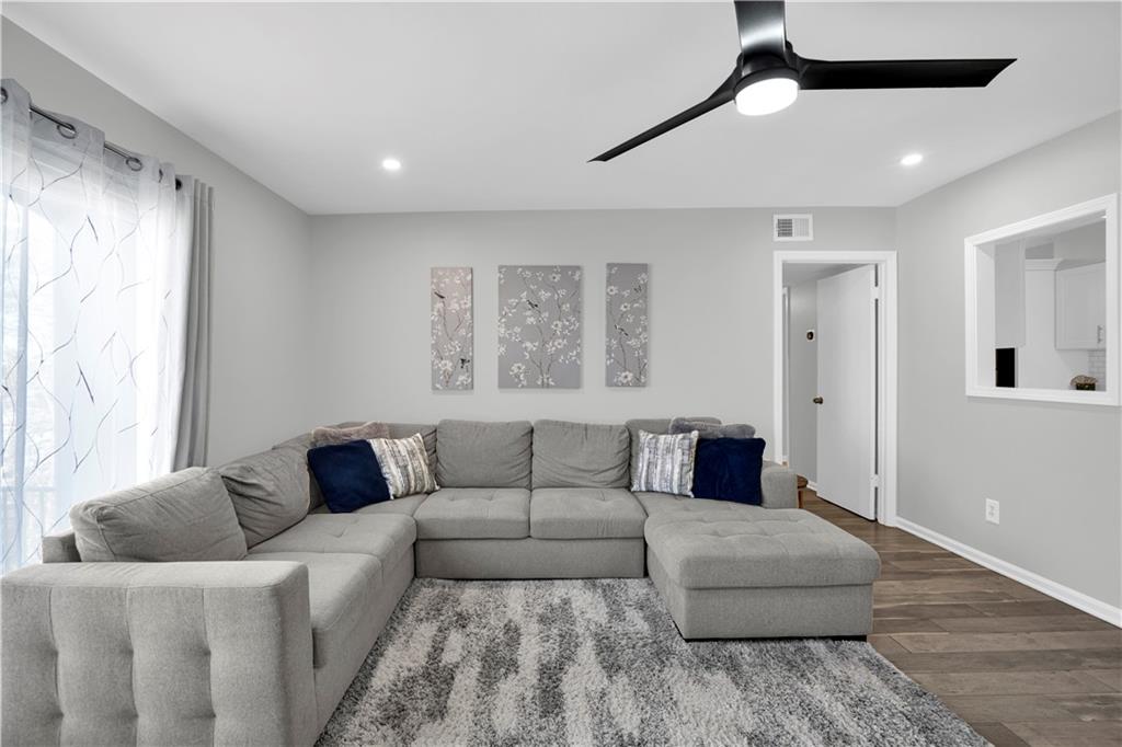 725 Dalrymple Road Unit 8-I