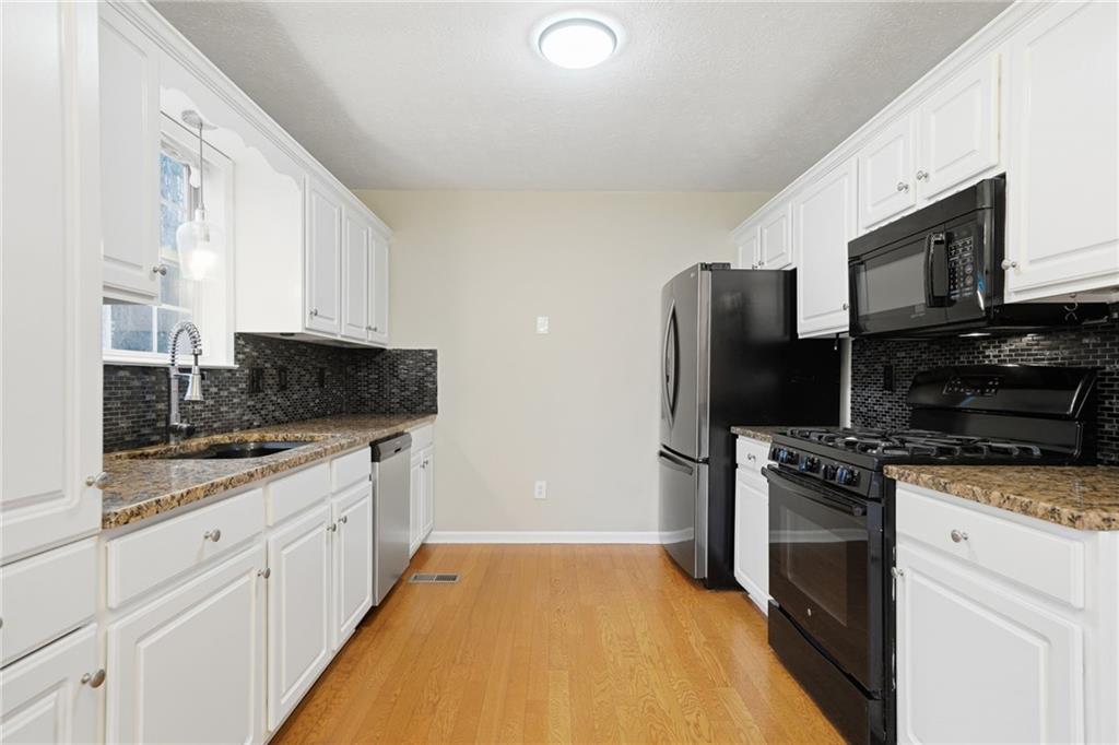 3408 Clubside Court NW