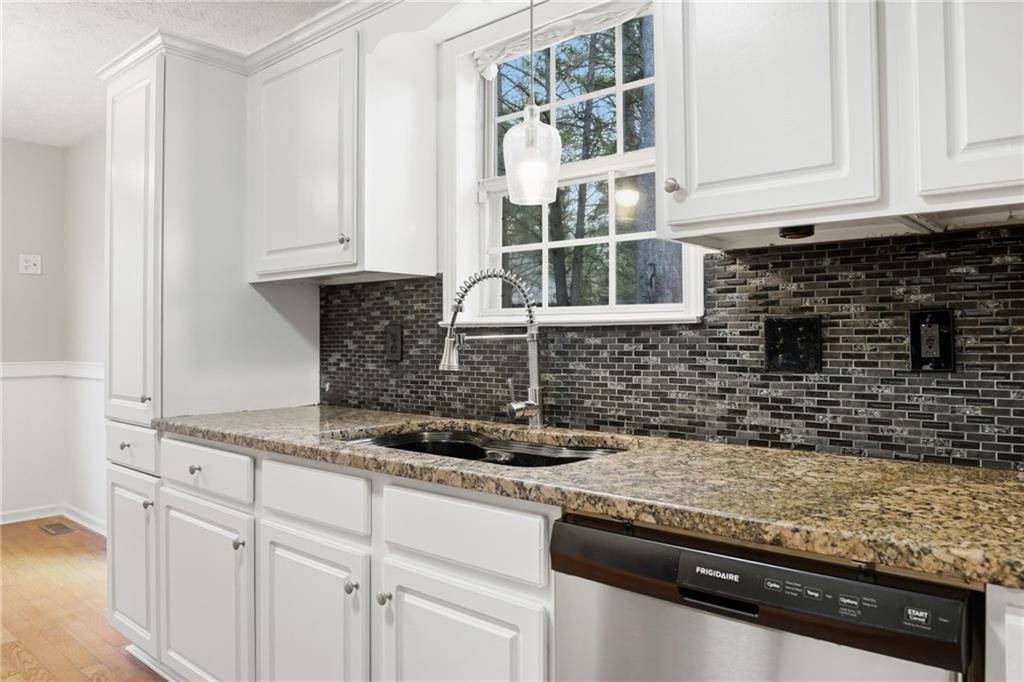 3408 Clubside Court NW