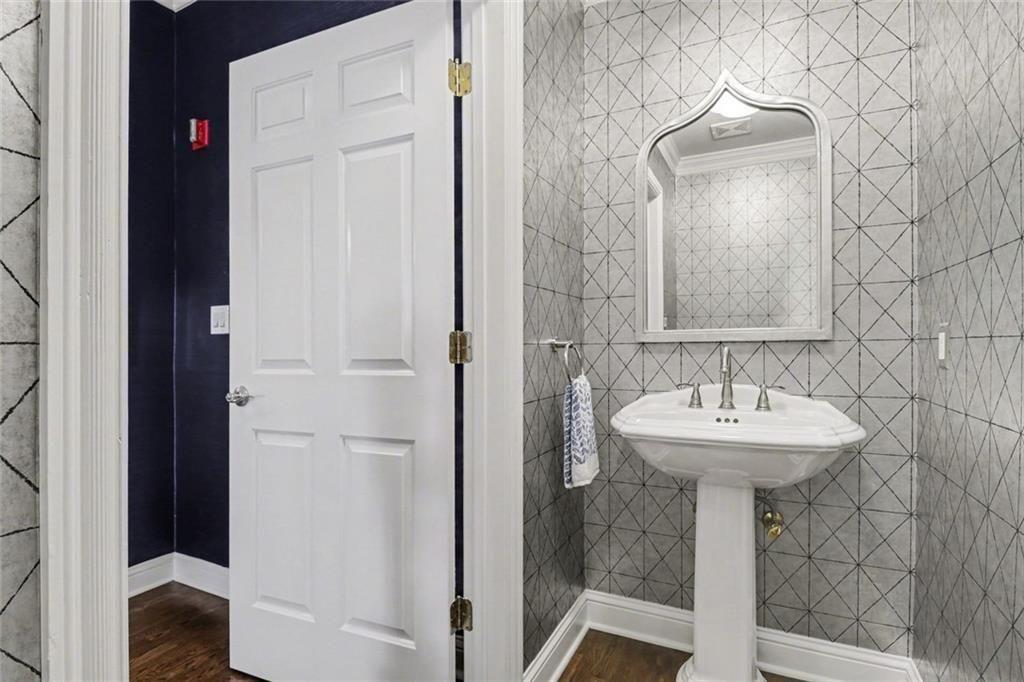 1735 Peachtree Street NE Unit 216