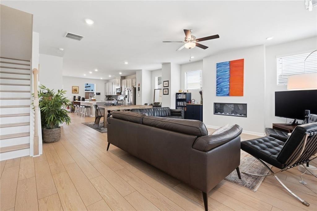 315 Sammon Way