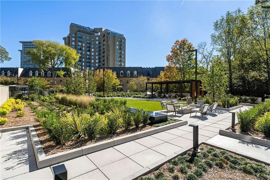 2660 Peachtree Road NW Unit 32B