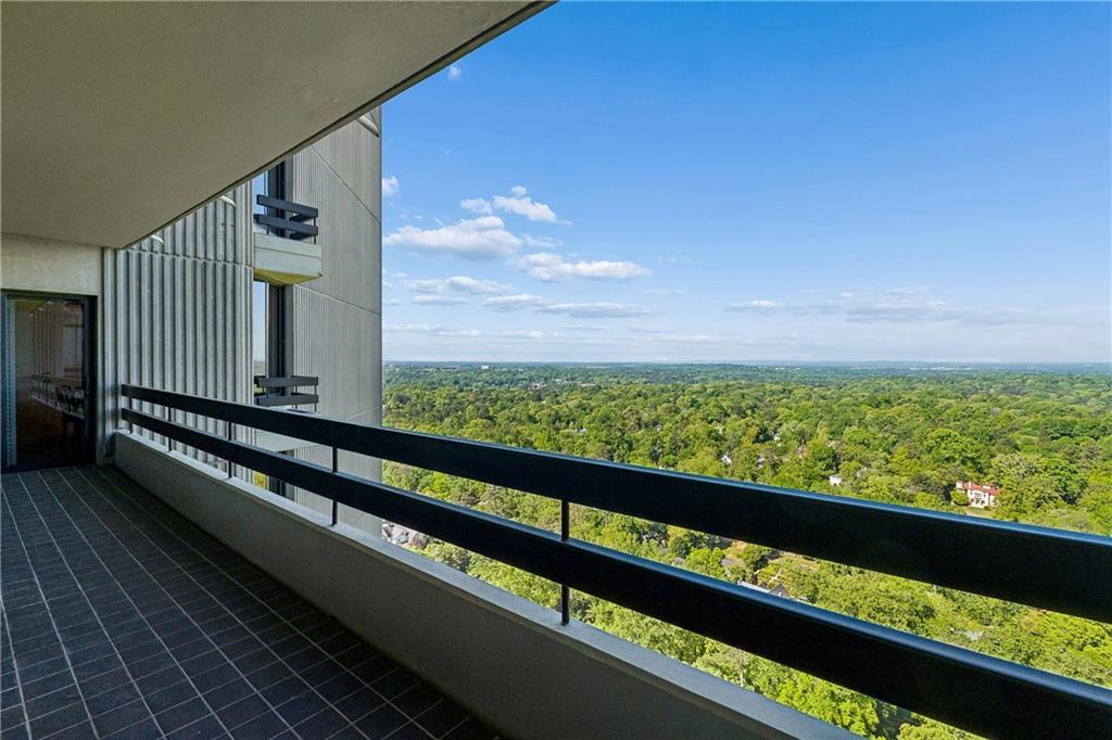 2660 Peachtree Road NW Unit 32B