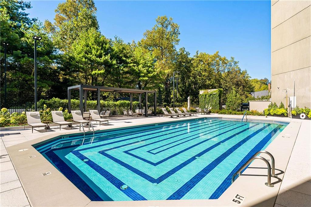 2660 Peachtree Road NW Unit 32B
