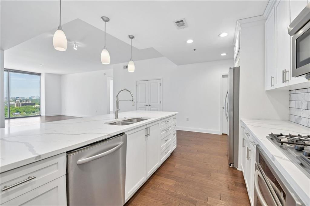 270 17th Street NW Unit 2010