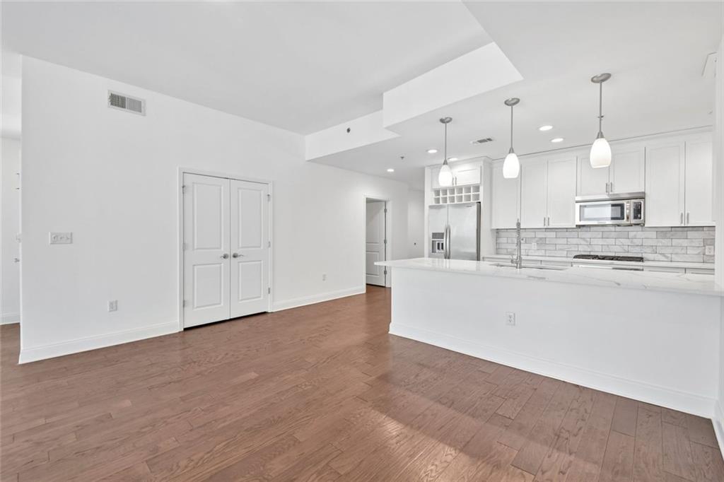 270 17th Street NW Unit 2010