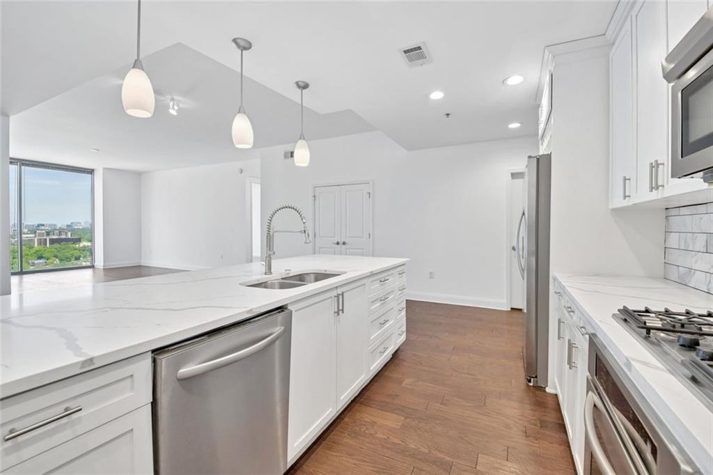 270 17th Street NW Unit 2010