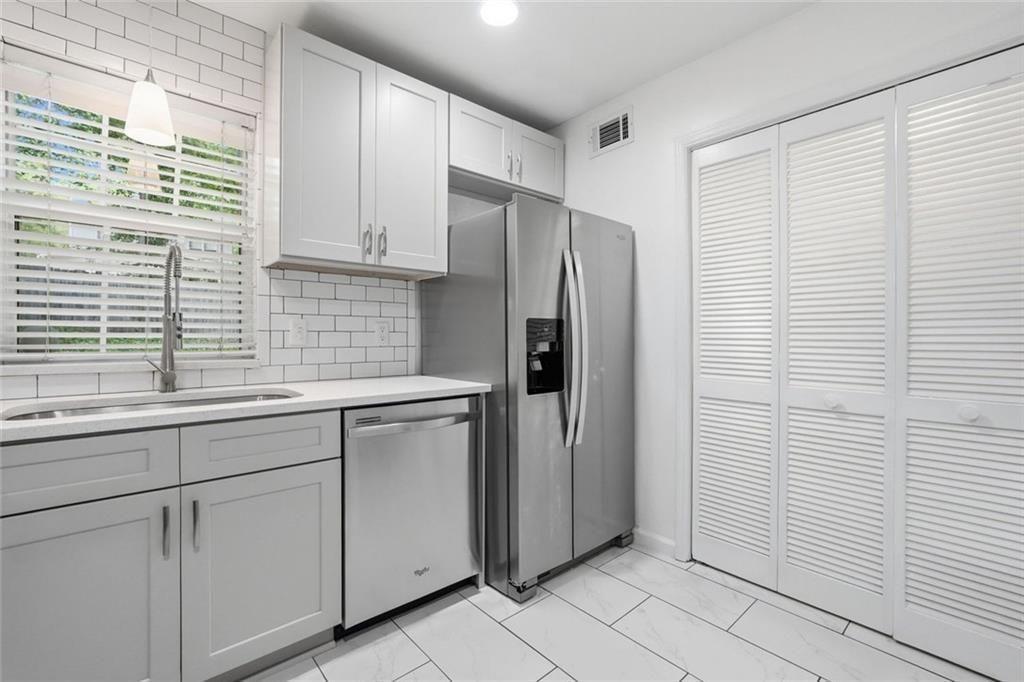 1148 Haven Brook Place