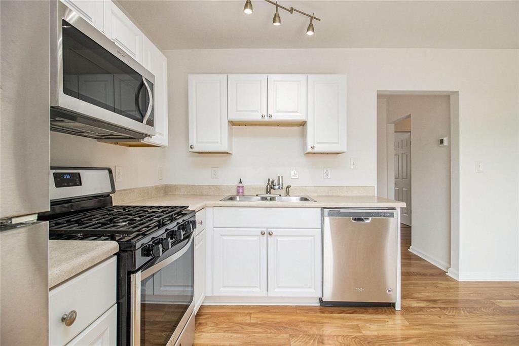1705 Monroe Drive Unit B4