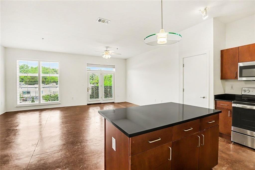 560 Dutch Valley Road NE Unit 2305