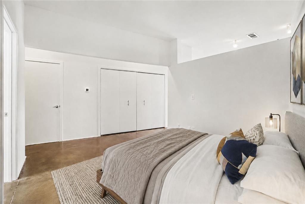 560 Dutch Valley Road NE Unit 2305