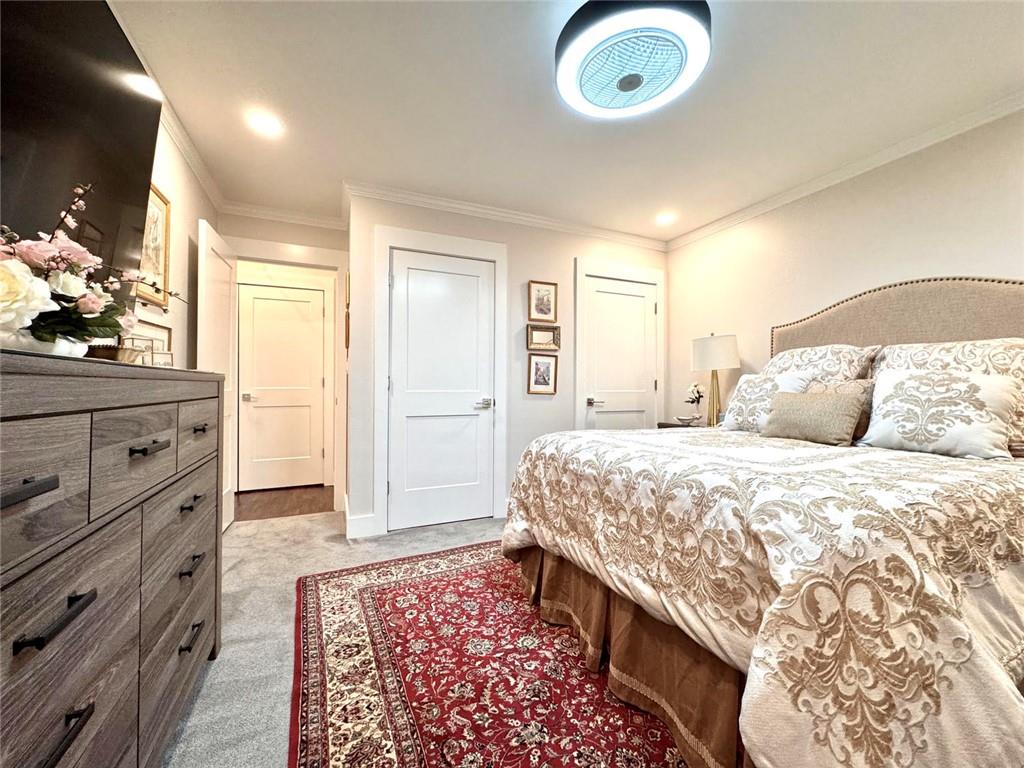 17 Willow Glen NE