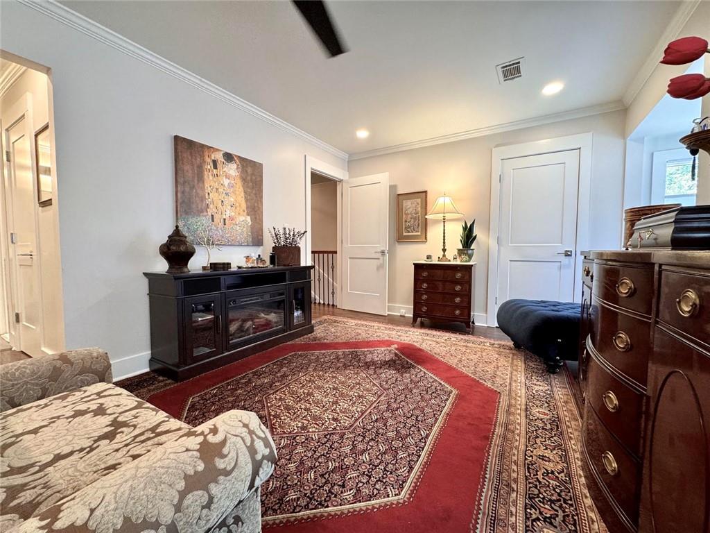 17 Willow Glen NE