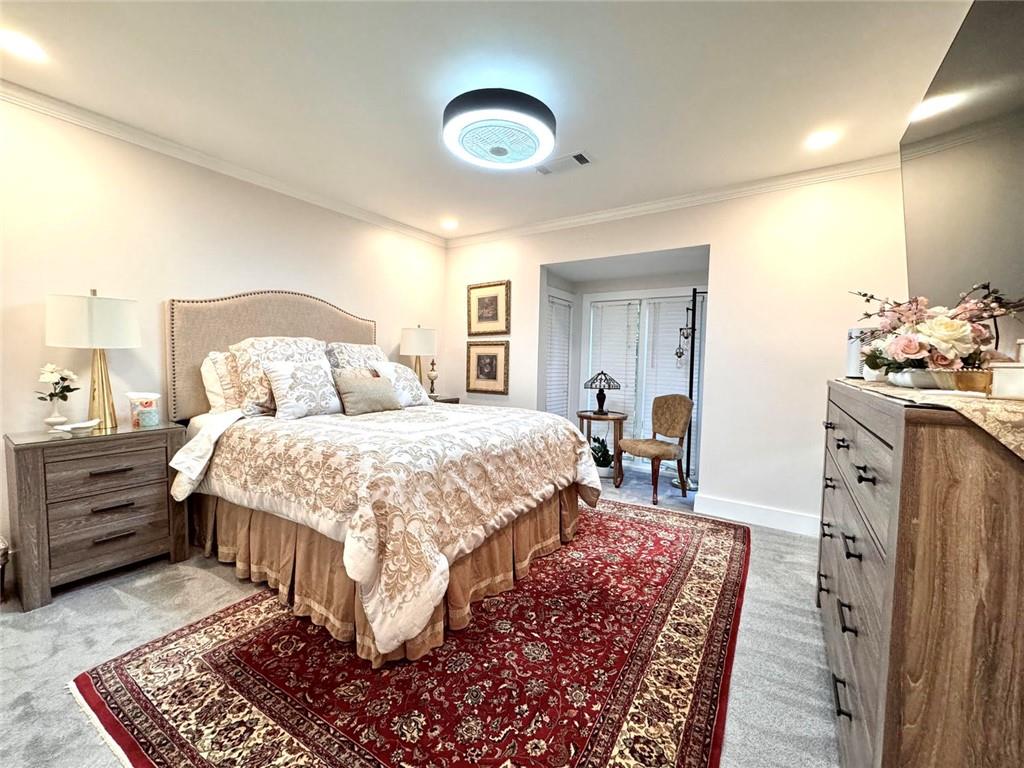 17 Willow Glen NE