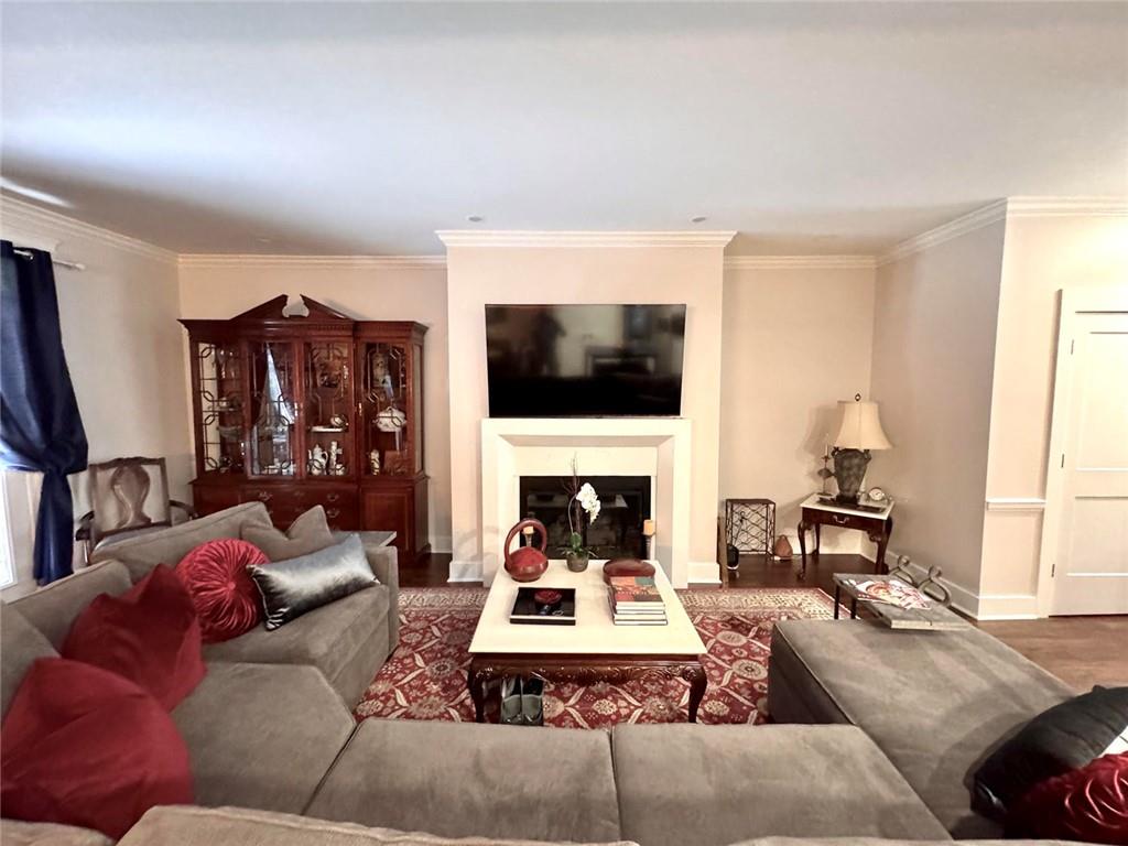 17 Willow Glen NE